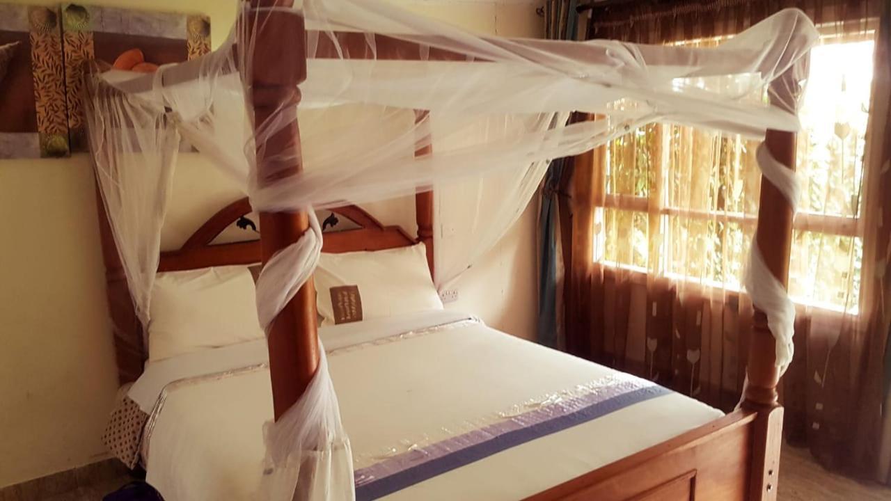 Hippo Safaris Resort Naivasha Buitenkant foto